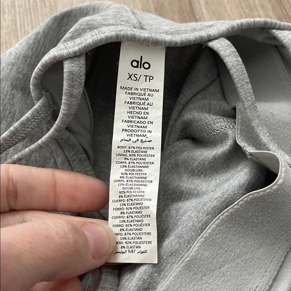 Alo Yoga Suns Out Onesie Romper One Piece Athletic Heather Grey Gray 5” Sz XS - Picture 9 of 10